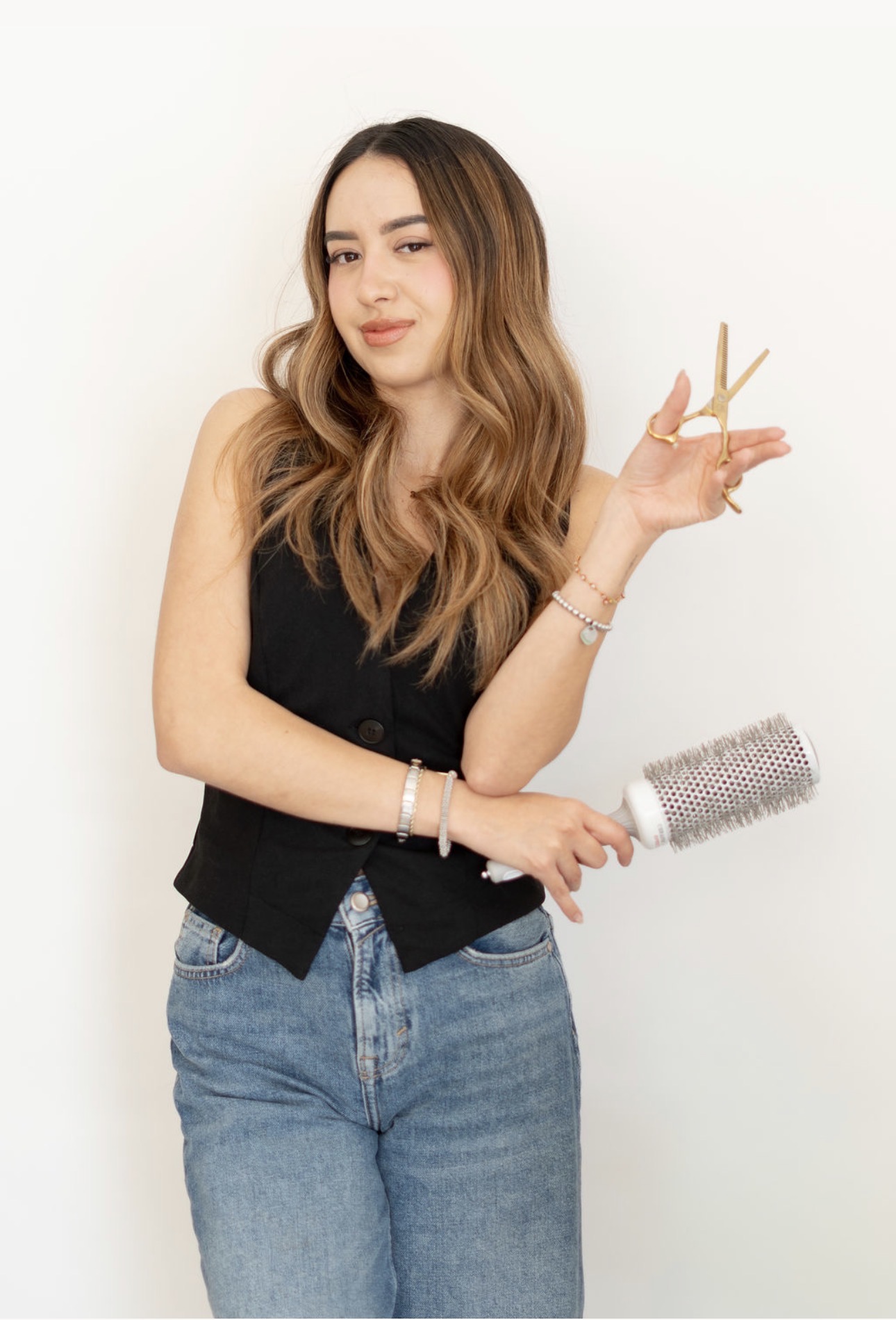 Melanie, especialista en cabello, tratamientos y maquillaje